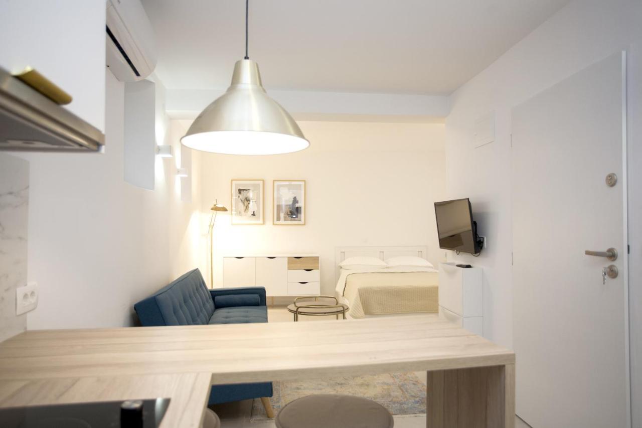 Studio Apartment Jon Split Dış mekan fotoğraf